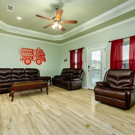 فيلا The Firehouse Bolivar Peninsula المظهر الخارجي الصورة
